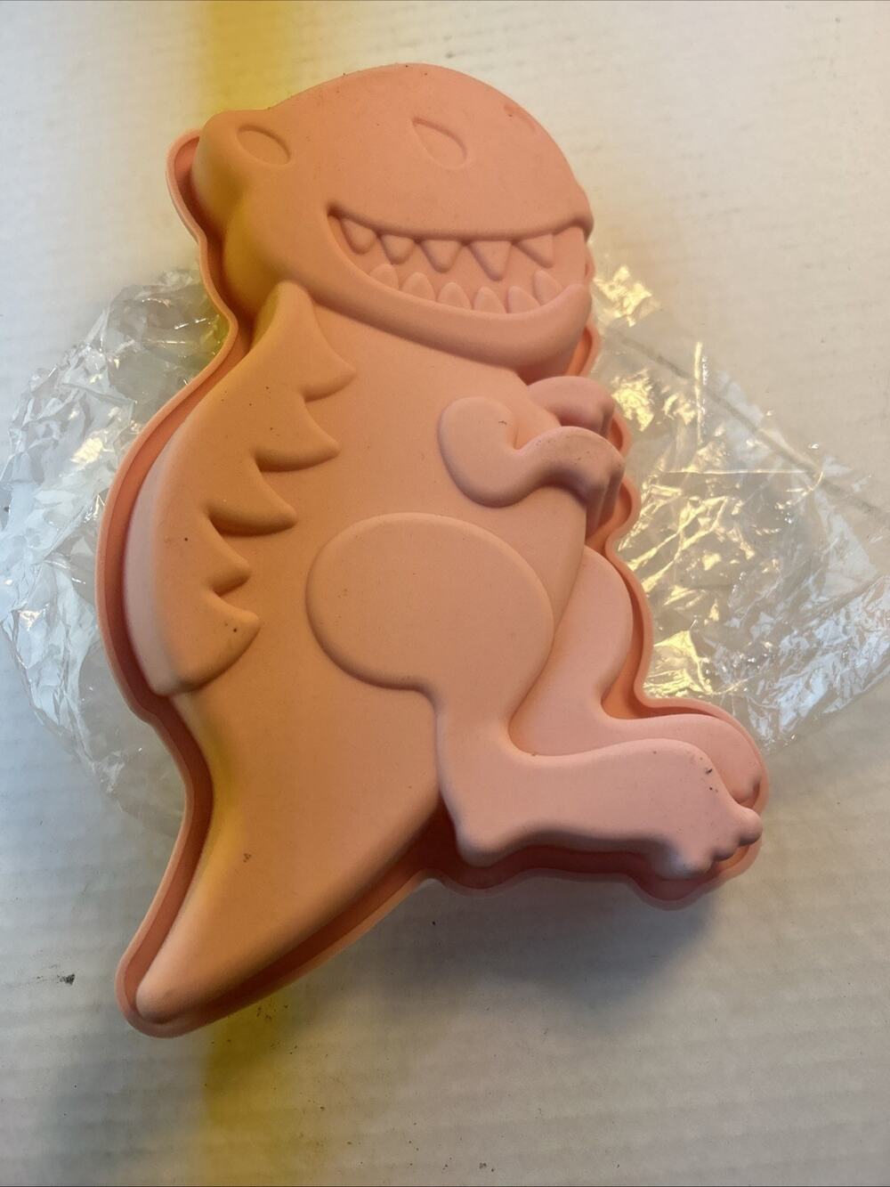 Pink Dinosaur Silicone Cake Mold – Cute T-Rex Baking Mold
